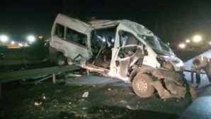Yolcu Minibüsü Devrildi 1 Kişi Yaralandı
