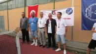 Foça’da 15 Temmuz kapsamında tenis turnuvası