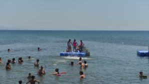 Çiğli Belediyesinden kadın ve çocuklara deniz tatili
