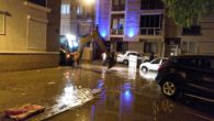 İzmir’de su baskınlarının yaraları sarılıyor