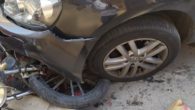 Karşı şeride fırlayan araç motosikleti altına aldı: 1 yaralı