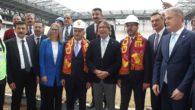 Bakan Kasapoğlu ve Binali Yıldırım, Alsancak ve Göztepe Stadyumlarını gezdi