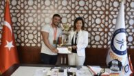 İzmir Demokrasi Üniversitesi Öğrencisi Ege Demir’den Dünya Şampiyonluğu