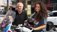Kadın Akademisyen Motorsikletle Tura Çıktı